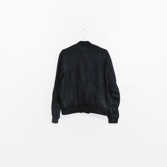 H&M Black Textured Bomber Jacket - Picture 3 of 4